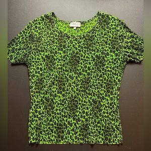 Vintage 90s/Y2K textured cheetah print crop top